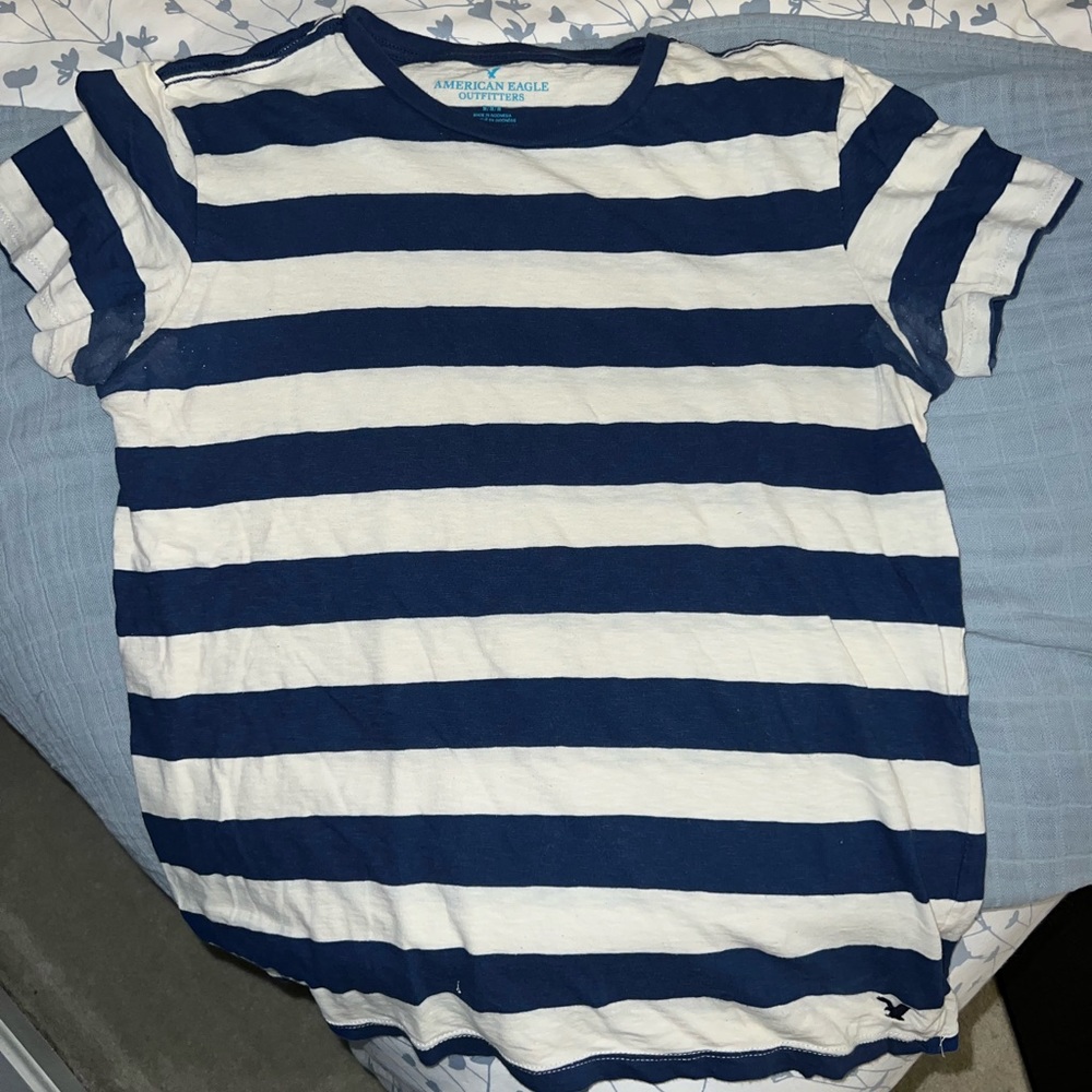 Men’s American Eagle T-Shirt - Medium